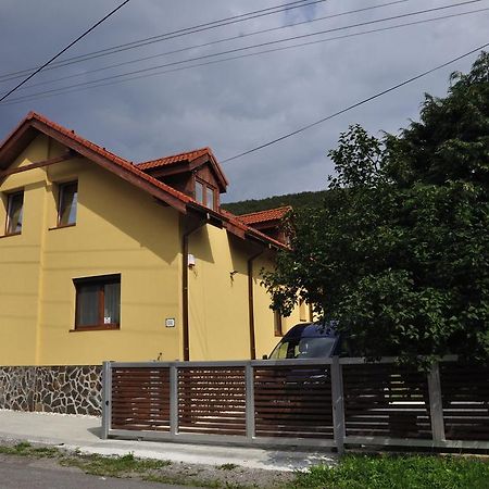 Ubytovanie Ahoj v prírode Mýto pod Ďumbierom Exterior foto